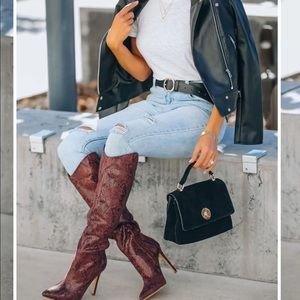 New Vici boots size 9.